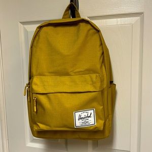 Herschel Classic XL Backpack Gold 30L with Laptop Sleeve